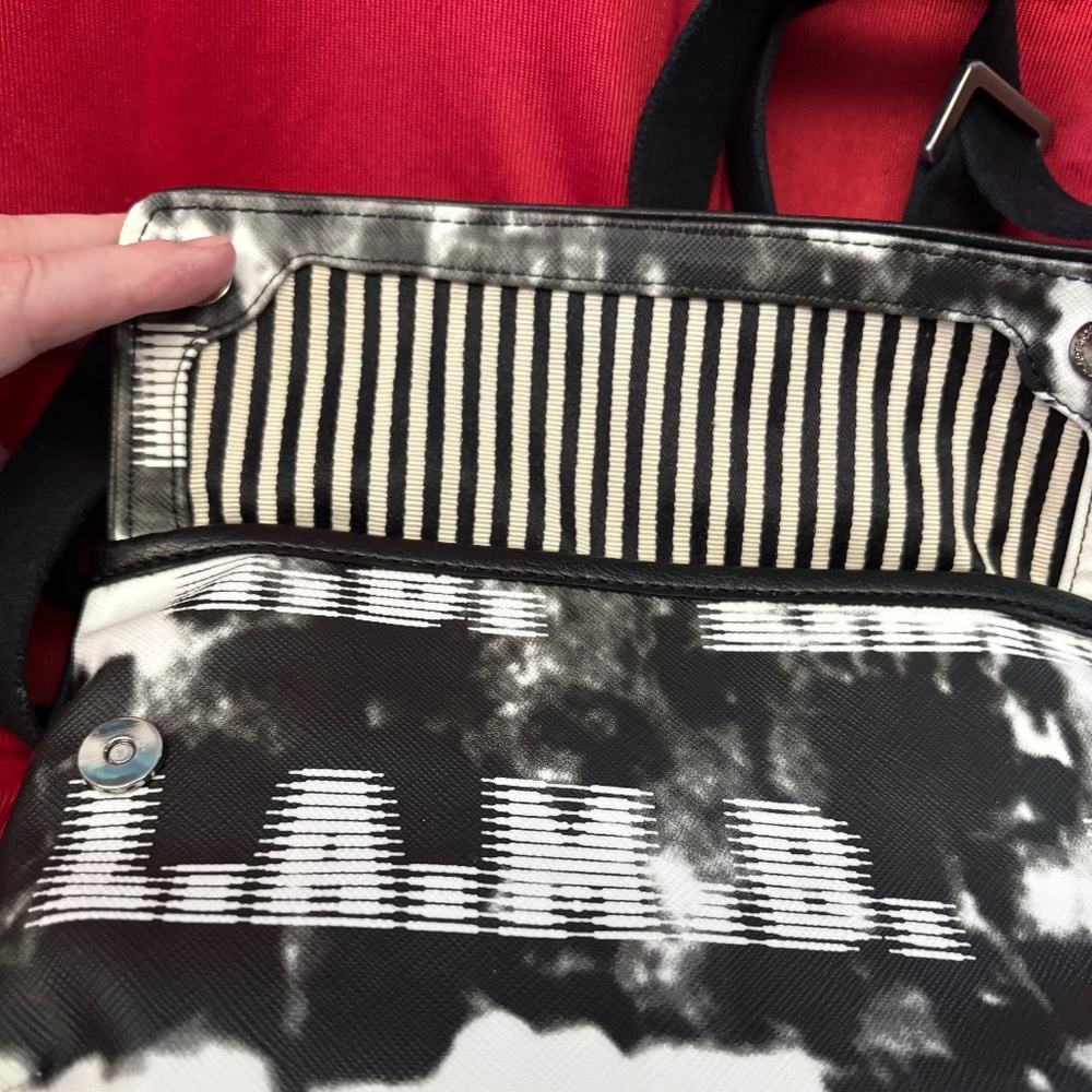 L.A.M.B. LAMB Purse Crossbody - Picture 9 of 12